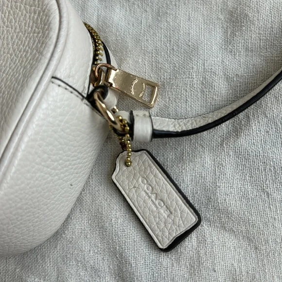Coach Mini Jamie Camera Bag in Gold/Chalk - Picture 5 of 12